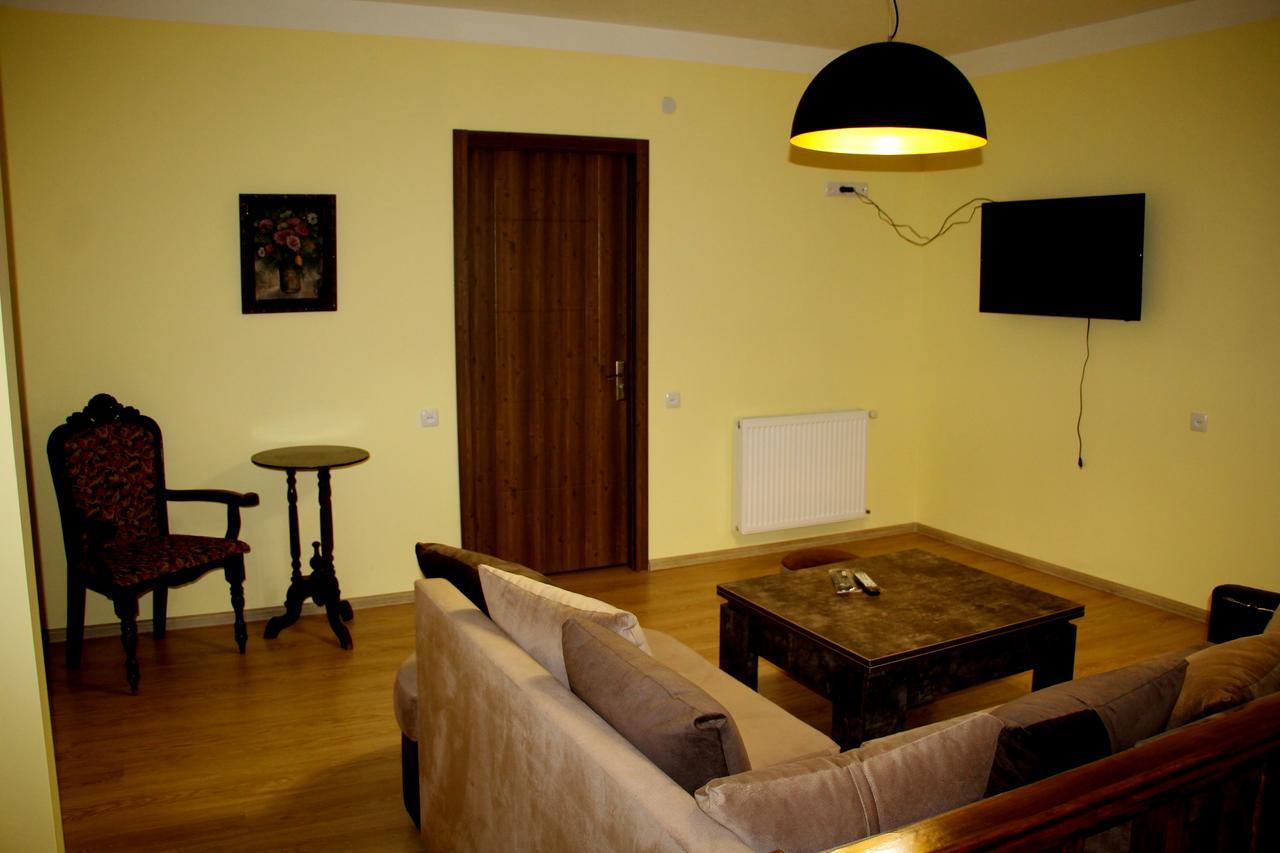 El-Mi Hotel Боржоми Екстериор снимка
