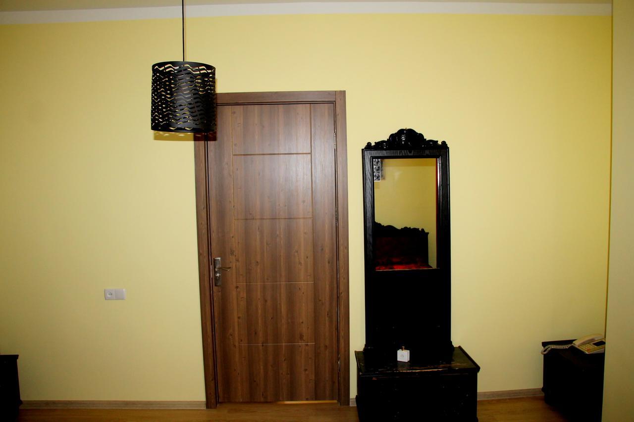 El-Mi Hotel Боржоми Екстериор снимка