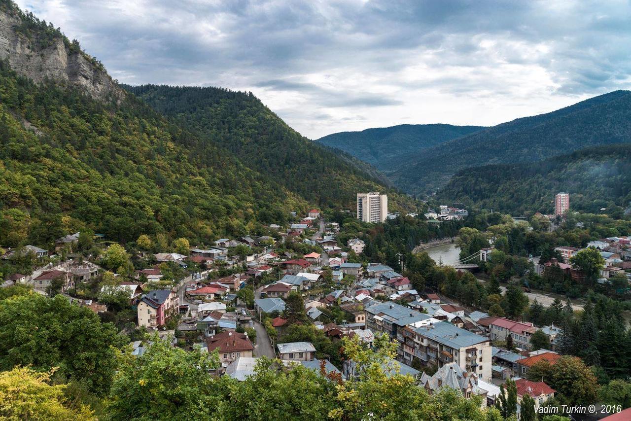 El-Mi Hotel Боржоми Екстериор снимка