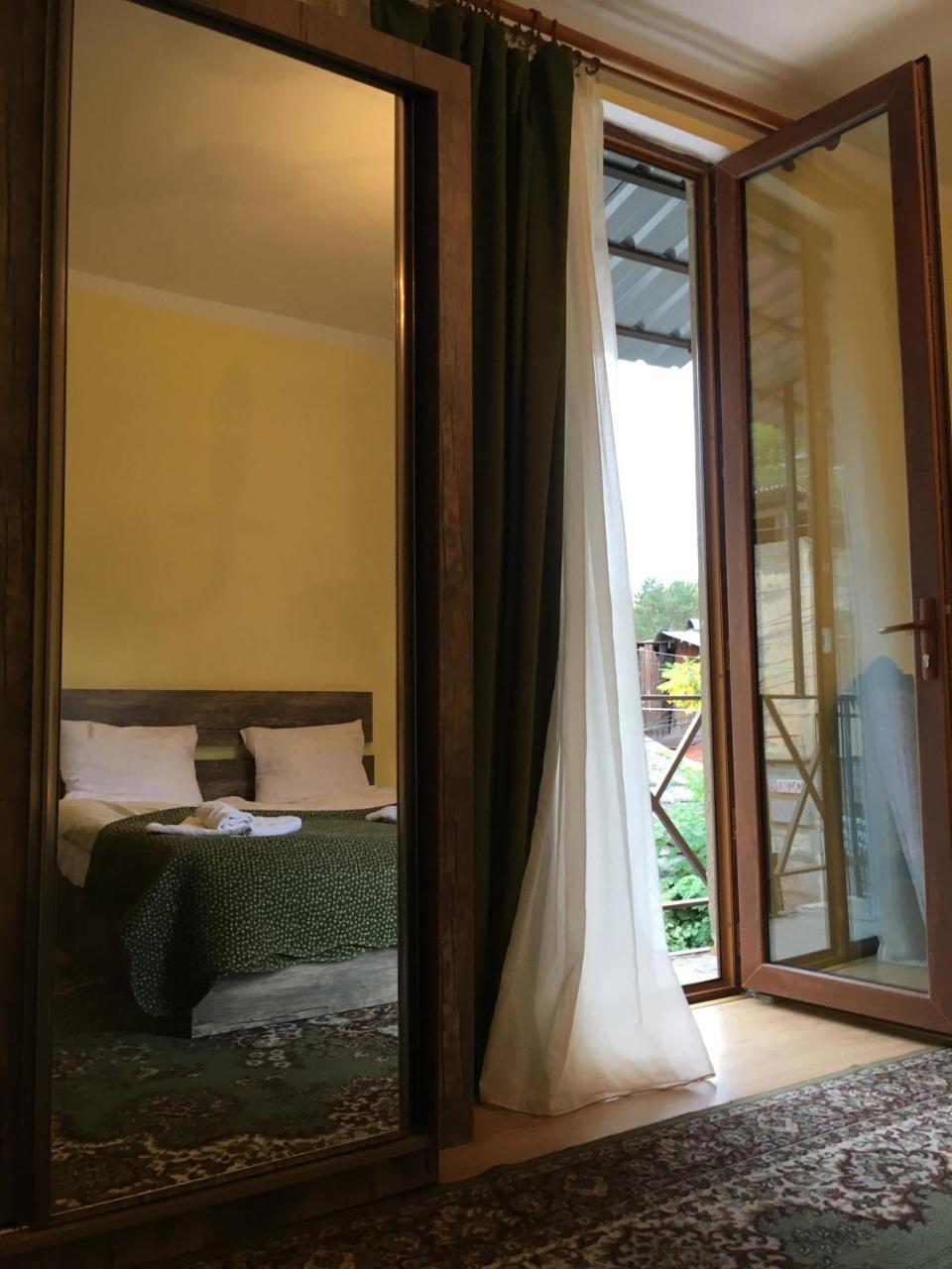 El-Mi Hotel Боржоми Екстериор снимка